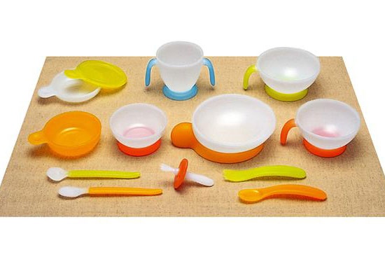 Bộ đồ cho bé tập ăn dặm Combi bước 3 hình 1