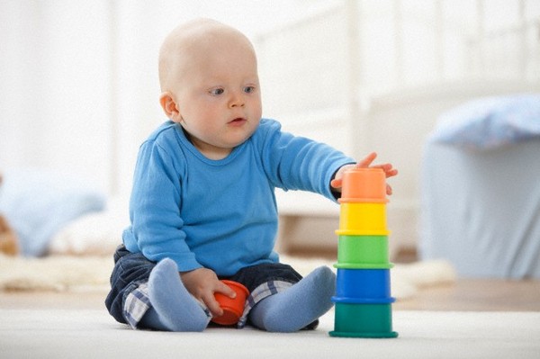 Những đồ chơi thông minh phù hợp với từng giai đoạn phát triển của trẻ