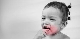 Các cách giảm đau cho bé khi mọc răng