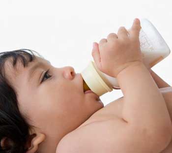 Những thói quen gây sâu răng cho trẻ