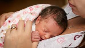 Chăm sóc trẻ sơ sinh đẻ non tháng