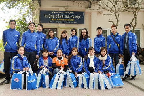 KidsPlaza mang xuân yêu thương đến các bé tại Bệnh viện Nhi Trung ương