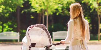 Có nên mua xe đẩy em bé Seebaby T08 hay không?