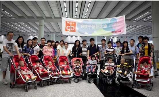 Bé 3 tháng tuổi nên mua xe đẩy cho bé hay mua địu ? be-3-thang-tuoi-dung-xe-day-hay-dung-diu