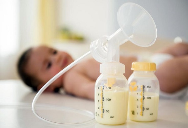 phân biệt máy hút sữa Medela thật giả