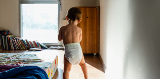 10 việc làm đơn giản của mẹ giúp bé nhanh biết đi