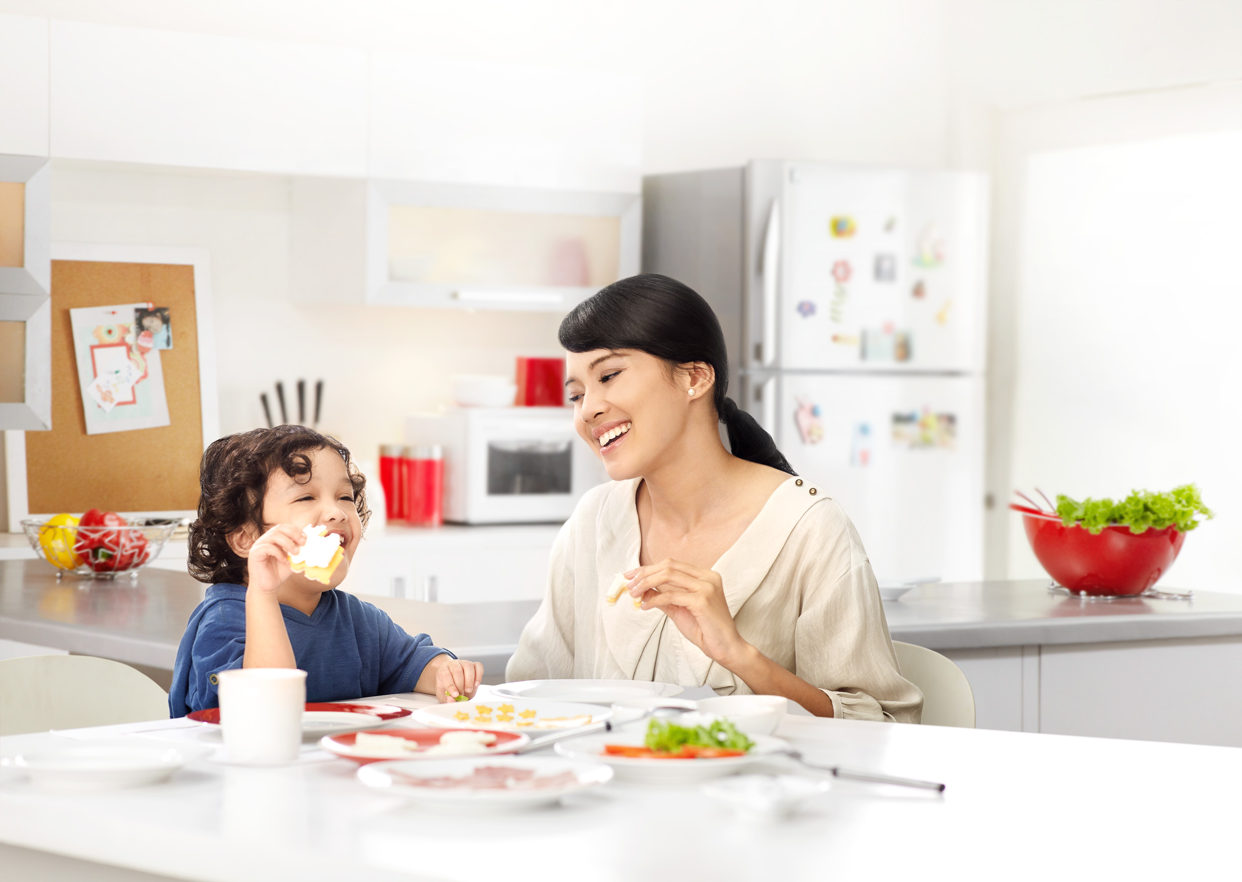 Mách mẹ 3 cách giúp giờ ăn với con là giờ vui