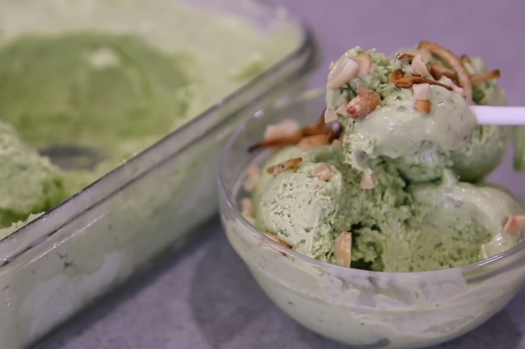 Hướng dẫn đánh kem bơ bằng máy xay sinh tố