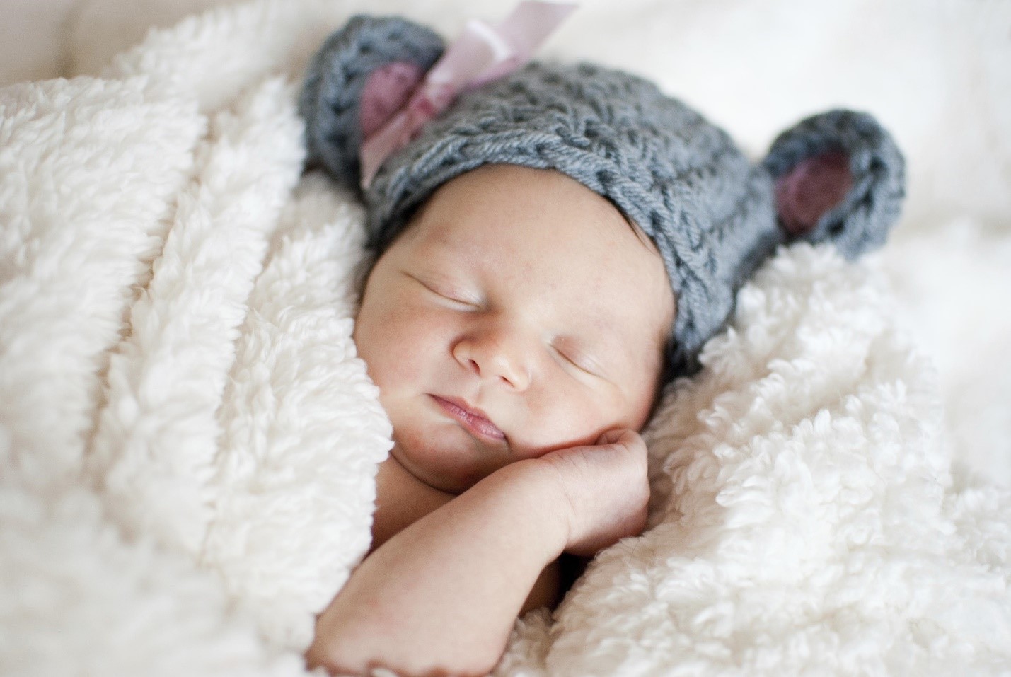 Mẹo chăm sóc bé sơ sinh mùa đông