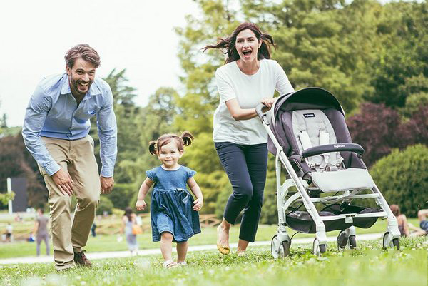 Top 4 mẫu dòng xe đẩy trẻ em đáng mua nhất 2020