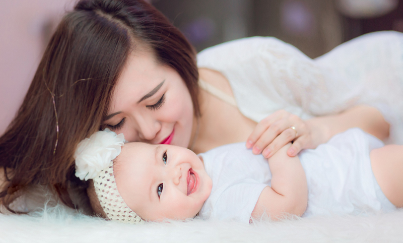 Hướng dẫn mẹ chăm sóc trẻ sơ sinh đúng cách vào mùa hè trẻ sơ sinh