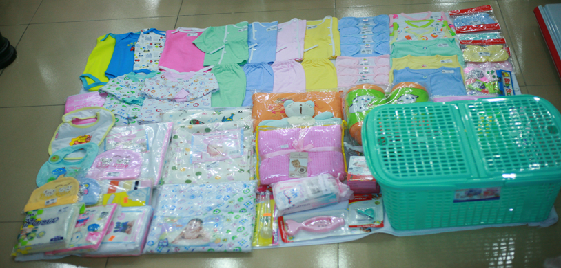 Mẹ bầu có nên mua trọn bộ đồ sơ sinh cho bé hay không?