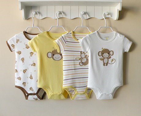 Mua quần áo sơ sinh made in Việt Nam cho con ở đâu ?