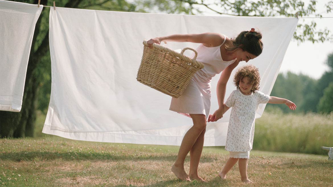 Có nên dùng nước xả vải cho trẻ sơ sinh hay không?