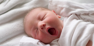 Chăm sóc trẻ sơ sinh: 55 câu hỏi vì sao và giải đáp của chuyên gia