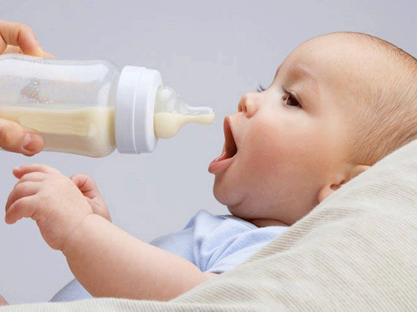 lượng sữa cho trẻ sơ sinh