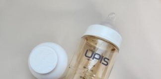 Bình sữa Upis gây “bão” nay tiếp tục “cháy hàng” vào ngày trở lại