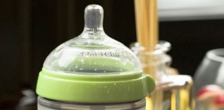 So sánh bình sữa Avent và Comotomo nên dùng loại nào tốt?