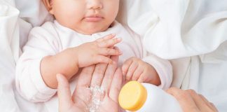 Phấn rôm có tác dụng gì – dùng phấn rôm loại nào tốt cho bé Phấn rôm cho bé