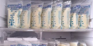 Mẹ nên dùng bình trữ sữa hay túi trữ sữa để bảo quản sữa cho bé ? Nên mua túi trữ sữa hay bình trữ sữa