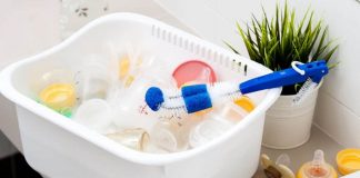 Mách mẹ cách vệ sinh, bảo quản bình sữa cho bé Vệ sinh bình trữ sữa