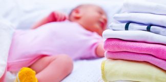 Giải đáp thắc mắc có nên giặt đồ sơ sinh bằng máy giặt ?