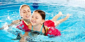 Giúp mẹ chọn áo phao bơi loại tốt cho bé Ao phao bơi trẻ em loại nào tốt