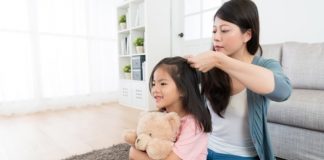 Mách mẹ cách chăm sóc tóc cho bé gái tốt nhất Chăm sóc tóc cho bé gái