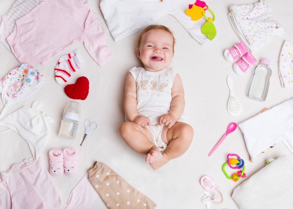 Kinh nghiệm chọn mua quần áo sơ sinh mùa hè cho bé