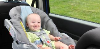 Giải đáp thắc mắc mẹ có nên mua ghế ngồi ô tô cho bé hay không ?
