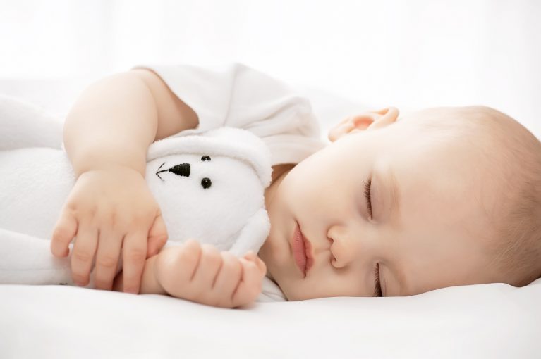 Hướng dẫn cách dùng tấm lót sơ sinh chống thấm