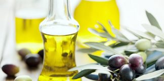 Mẹo sử dụng dầu oliu massage cho bé mẹ nên biết Dầu oliu massage cho bé