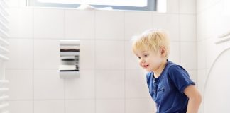 Mẹ nên chọn bệ ngồi toilet cho bé loại nào ? Bệ ngồi toilet cho trẻ