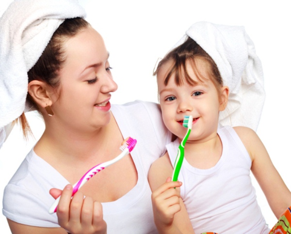 Có nên sử dụng máy đánh răng trẻ em hay không?