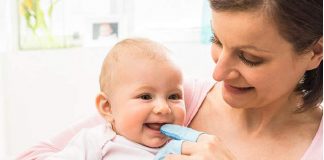 Hướng dẫn vệ sinh tai mũi họng cho trẻ sơ sinh đúng cách cách vệ sinh tai mũi họng cho trẻ sơ sinh