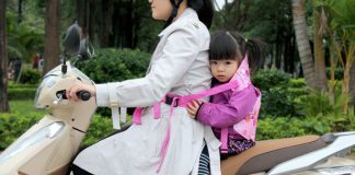 Hướng dẫn cách chọn đai đi xe máy cho bé tốt nhất Đai đi xe máy cho bé loại nào tốt