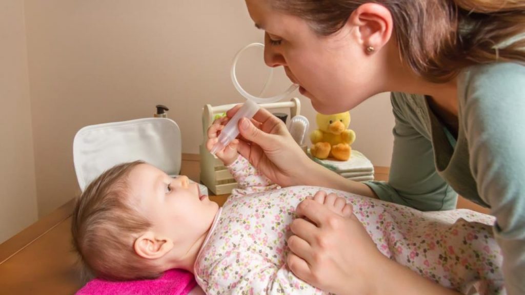 Dùng máy xông mũi họng Farlin cho trẻ sơ sinh có tốt không?