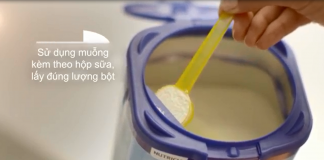 Hướng dẫn pha sữa cho con