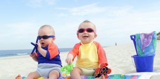 Top 5 đồ bơi trẻ em không thể thiếu khi đi biển