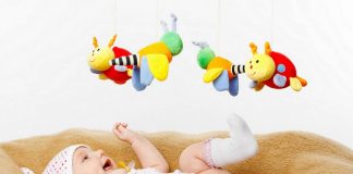 Lựa chọn đồ chơi cho bé 3 tháng tuổi phù hợp nhất