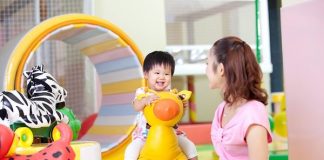 Nên mua đồ chơi cho bé 1 tuổi, 2 tuổi ở đâu Hà Nội, Tphcm