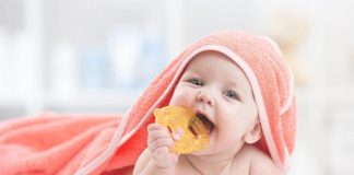 Đồ chơi cho trẻ mọc răng nên chọn như thế nào ? Đồ chơi cho trẻ mọc răng