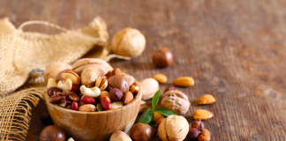 Điểm danh các loại hạt bà bầu không nên ăn trong thai kỳ