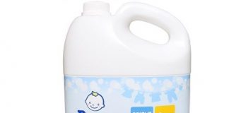 Nước giặt Dnee trắng có thơm không, bảo quản thế nào? nuoc-giat-dnee-trang-cua-thai
