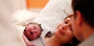 Những quan niệm kiêng cữ sau sinh vào mùa hè cho mẹ bỉm