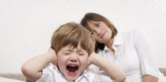 Khủng hoảng tuổi lên 3