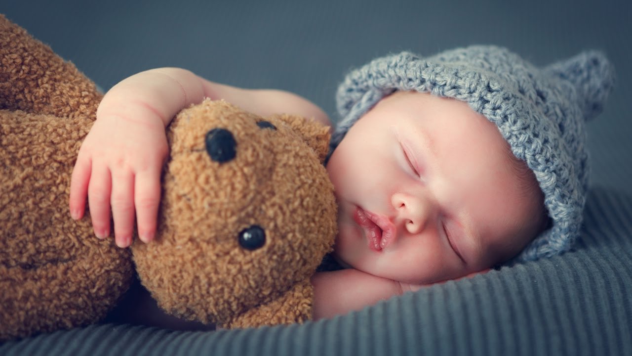 Luyện tập thói quen ngủ đúng giờ cho trẻ sơ sinh –