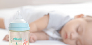 5 Điều mẹ cần lưu ý khi cho bé tập ti bình lần đầu