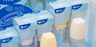 Đánh giá chi tiết bình sữa Aoi Flora về mẫu mã, công dụng