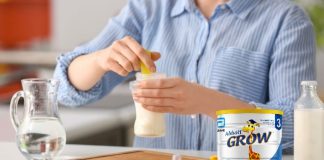 Cách pha sữa Abbott Grow số 3 đúng chuẩn Cách pha sữa Abbott Grow 3 chính xác